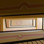 In The Center, Ac, Casa Di Lu